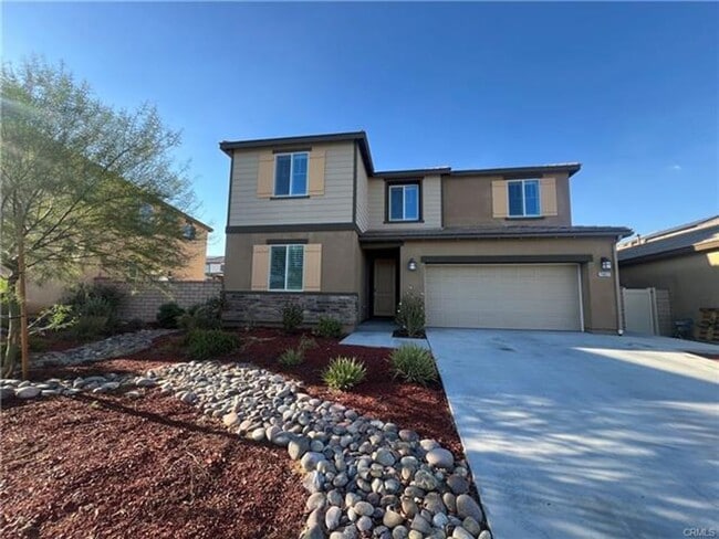 Building Photo - Beautiful 4-Bedroom + Loft Home in Audie Murphy Ranch