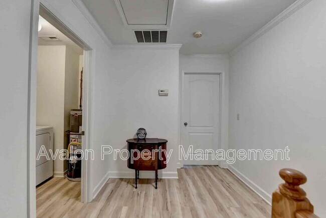 Building Photo - 1213 Harris Commons Pl