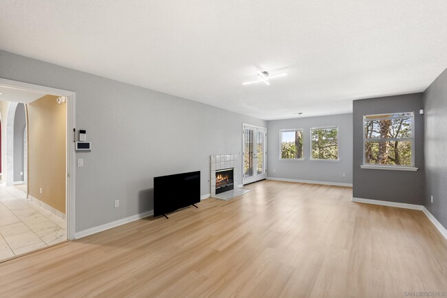 Building Photo - 6518 Monte Fuego