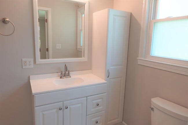 Building Photo - 115 Konnarock Cir