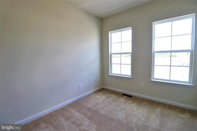 Building Photo - 6303 Posey St