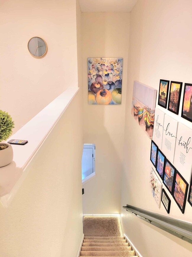 Building Photo - 5260 Collins Rd