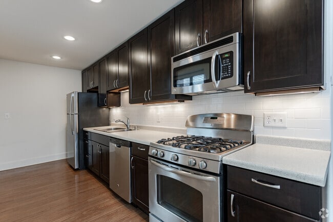 1BR, 1BA - Lexington