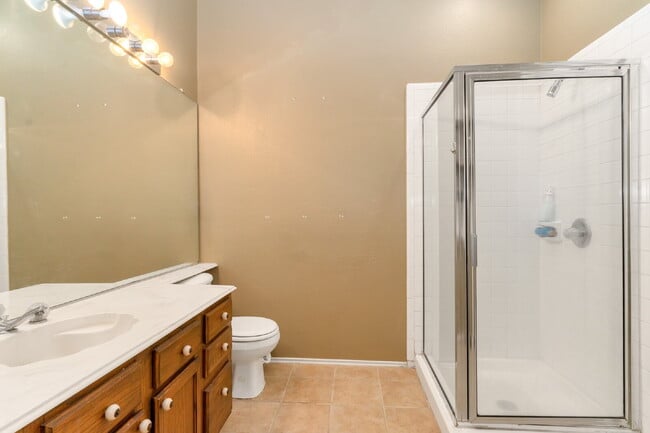 Building Photo - 1507 Maybrook Ct