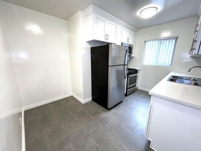 Building Photo - 3635 Westwood Blvd