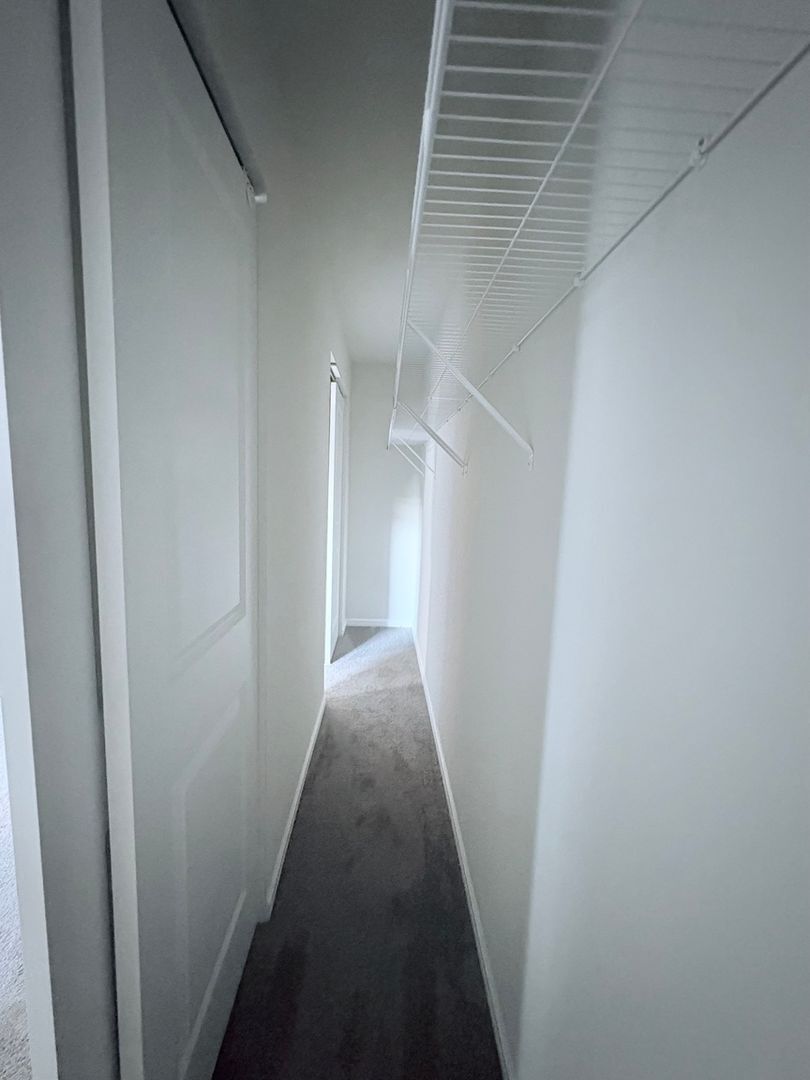 Building Photo - 5489 Elmview Xing