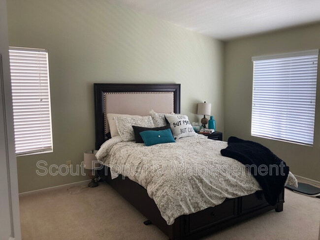 Building Photo - 32637 Clearvail Dr