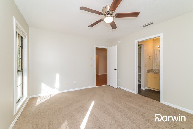 Building Photo - 4913 SE 32nd Ct