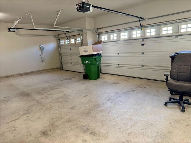 Building Photo - 408 Wolf Creek Way