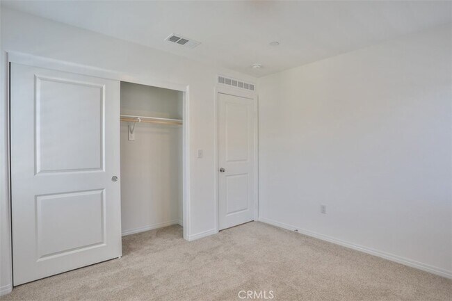 Building Photo - 7419 Olive Grv St