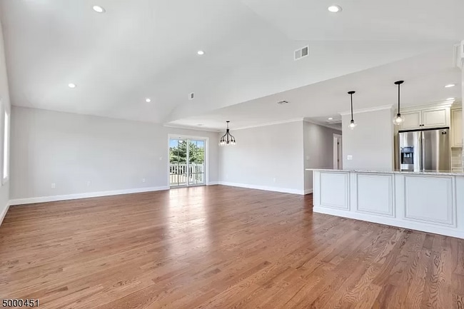 Building Photo - 26 Irving Pl