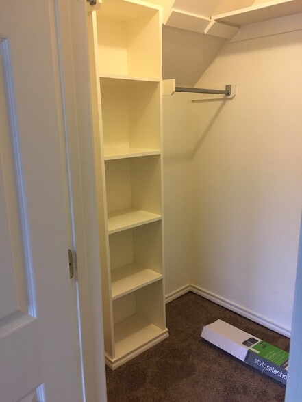 Building Photo - 307 Sunset Blvd