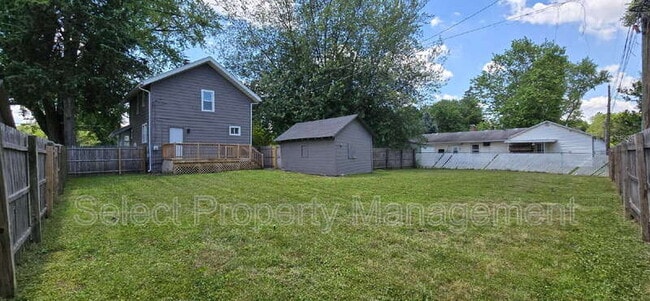 Building Photo - 2240 Nuttman Ave