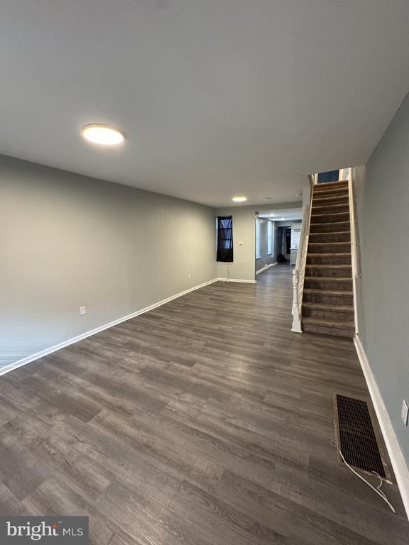 Building Photo - 1435 Edgmont Ave