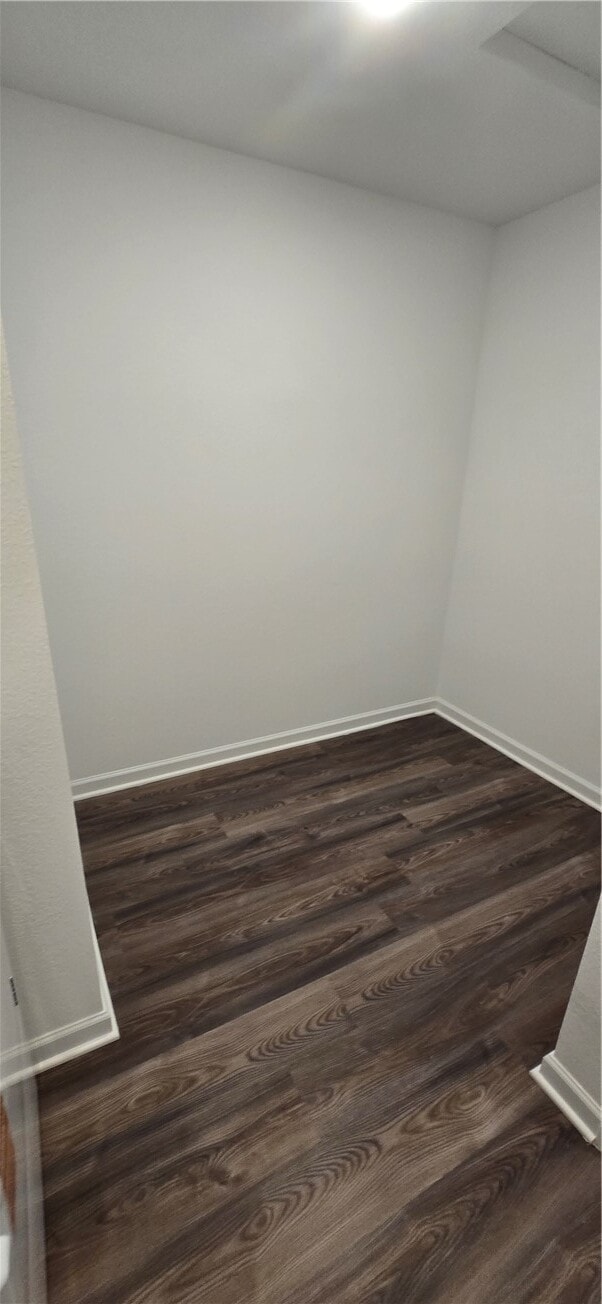 Building Photo - 2109 E Crystal Dr