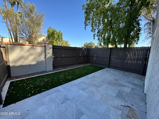 Building Photo - 4860 N 73rd St