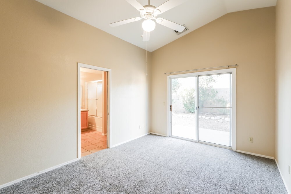 Building Photo - 10179 E Paseo Juan Tabo