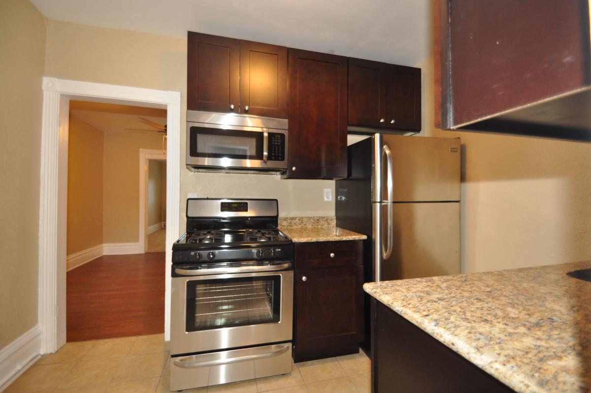 Stainless Steel Appliances - 1863 N Clarkson St
