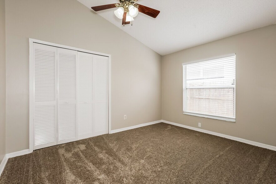 Building Photo - 4007 Fontana Pl