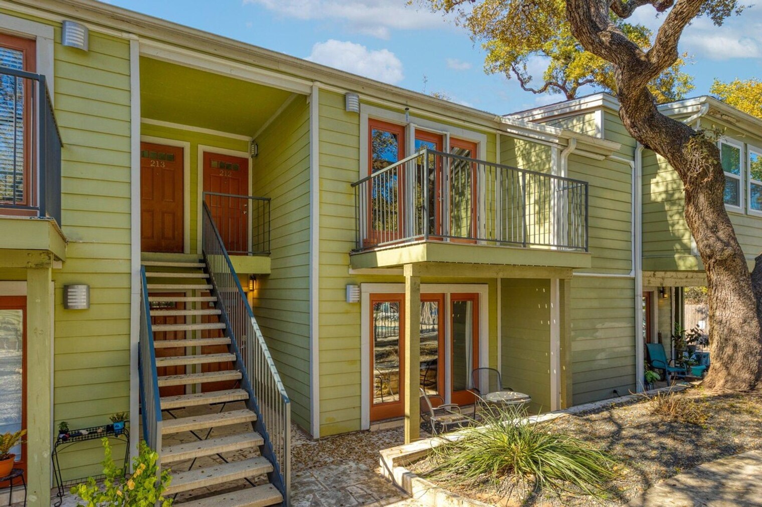 Building Photo - 1601A Southgate Cir