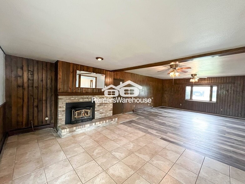 Building Photo - 16382 W 55th Pl