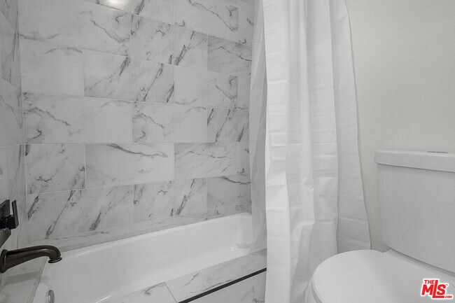 Building Photo - 1300 Midvale Ave