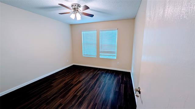 Building Photo - 1303 W Coral Reef Ln