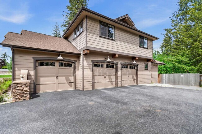 Building Photo - 8668 N Stable Trace Ct