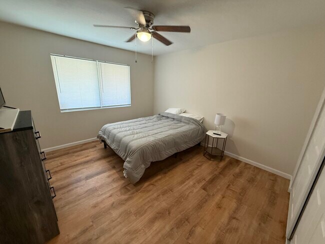 Building Photo - 801 N Ann St