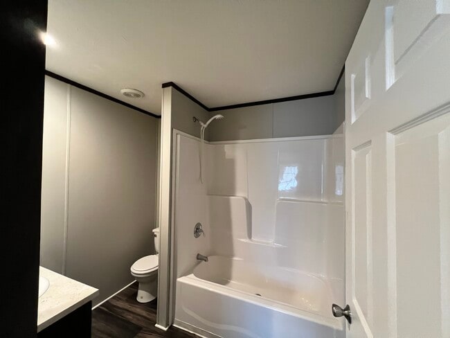 Building Photo - 3519 Loveside Terrace