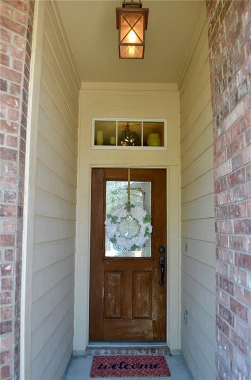 Building Photo - 600 Spanish Oak Terrace
