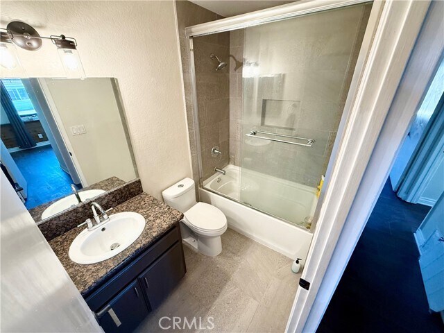 Building Photo - 26961 Avenida Las Palmas