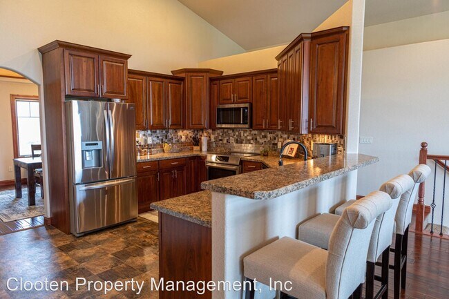Building Photo - 6625 Dakota Country Dr
