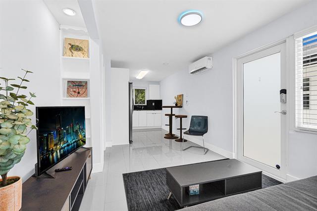 Building Photo - 1210 Biarritz Dr
