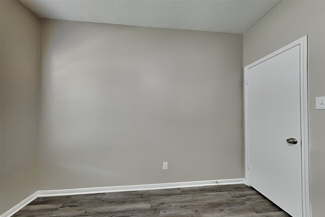 Building Photo - 1610 Blossom Creek Ct