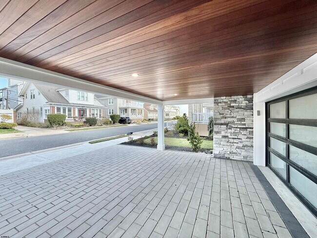 Building Photo - 100 S Frontenac Ave