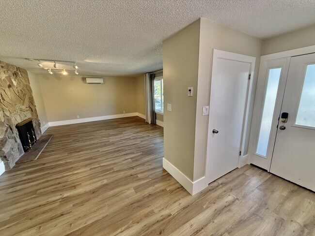 Building Photo - 3490 S Pk Mdws Cir