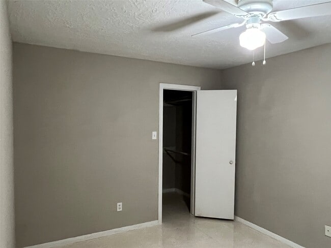 Building Photo - 15219 Paladora Dr