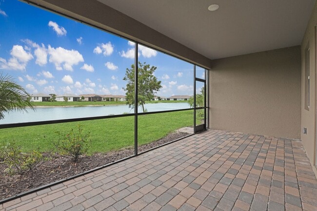 Building Photo - 4 Bed 3 Bath Gem In The Sunstone Community In Wellen Park!!!