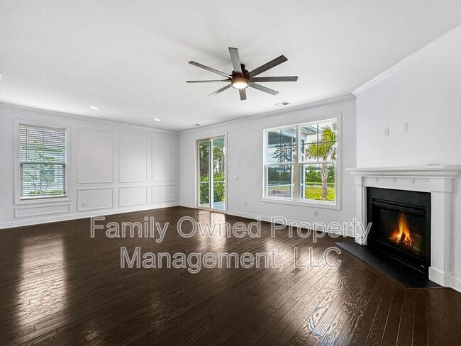 Building Photo - 128 Whaler Ave