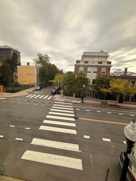 Building Photo - 339 Cambridge St