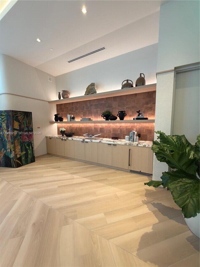 Building Photo - 77 SE 5th St