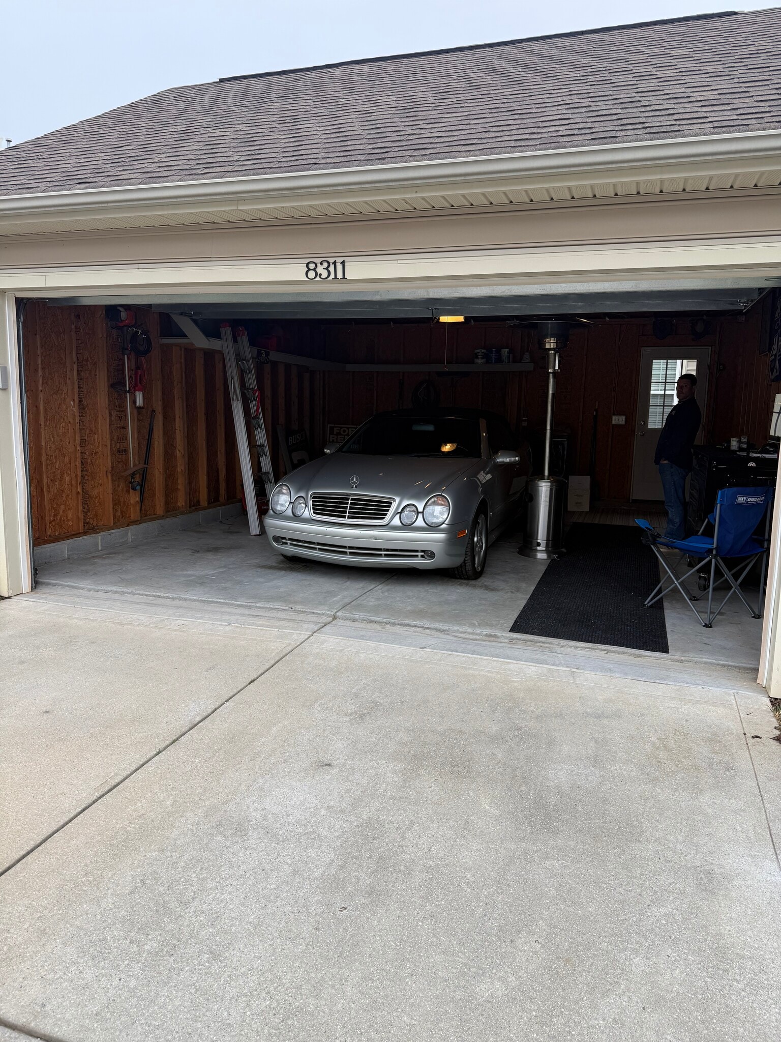 Building Photo - 8311 Viewpoint Ln