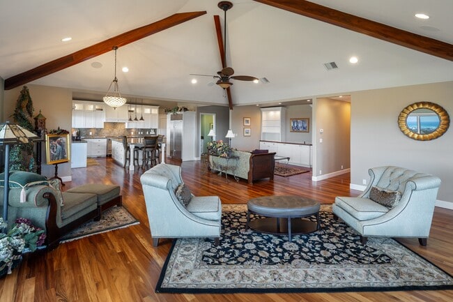 Building Photo - 1170 Kaumailuna Pl