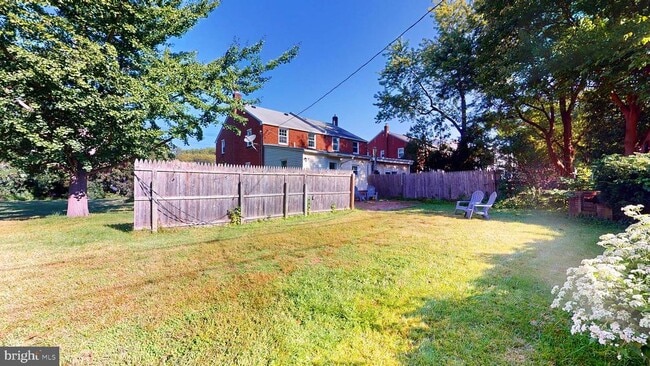 Building Photo - 769 Ardmore Ave