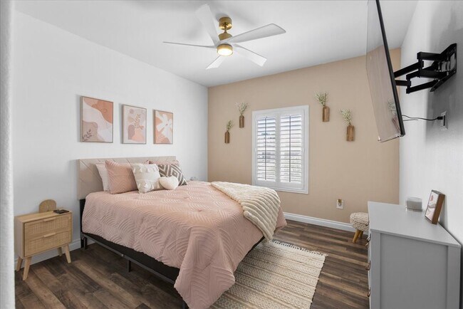 Building Photo - 10809 Garden Mist Dr