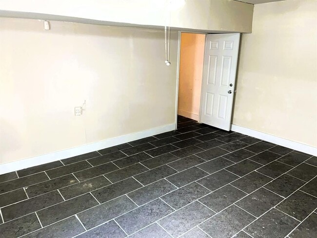 Building Photo - 34511 Park Green Dr