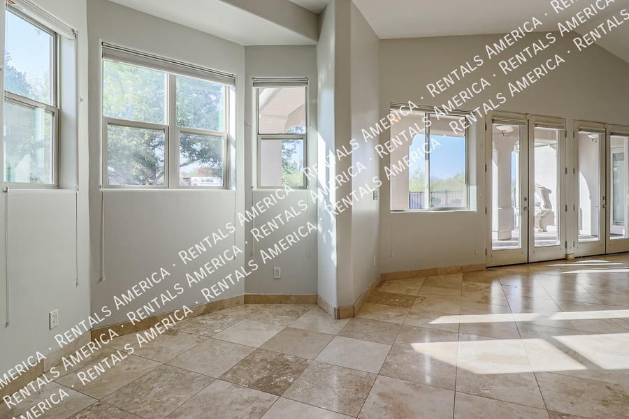 Building Photo - 14136 E Gloria Ln