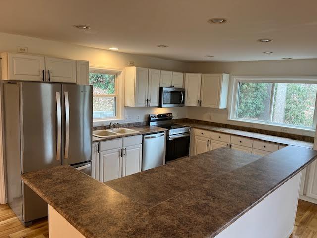 Building Photo - 190 Long John Dr