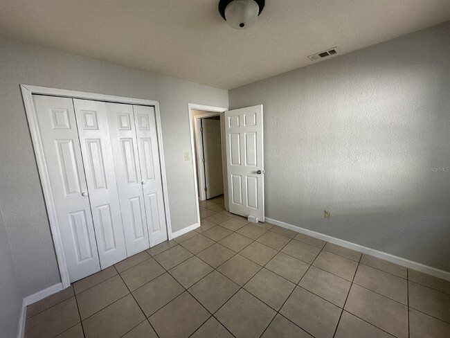 Building Photo - 403 Normandy St